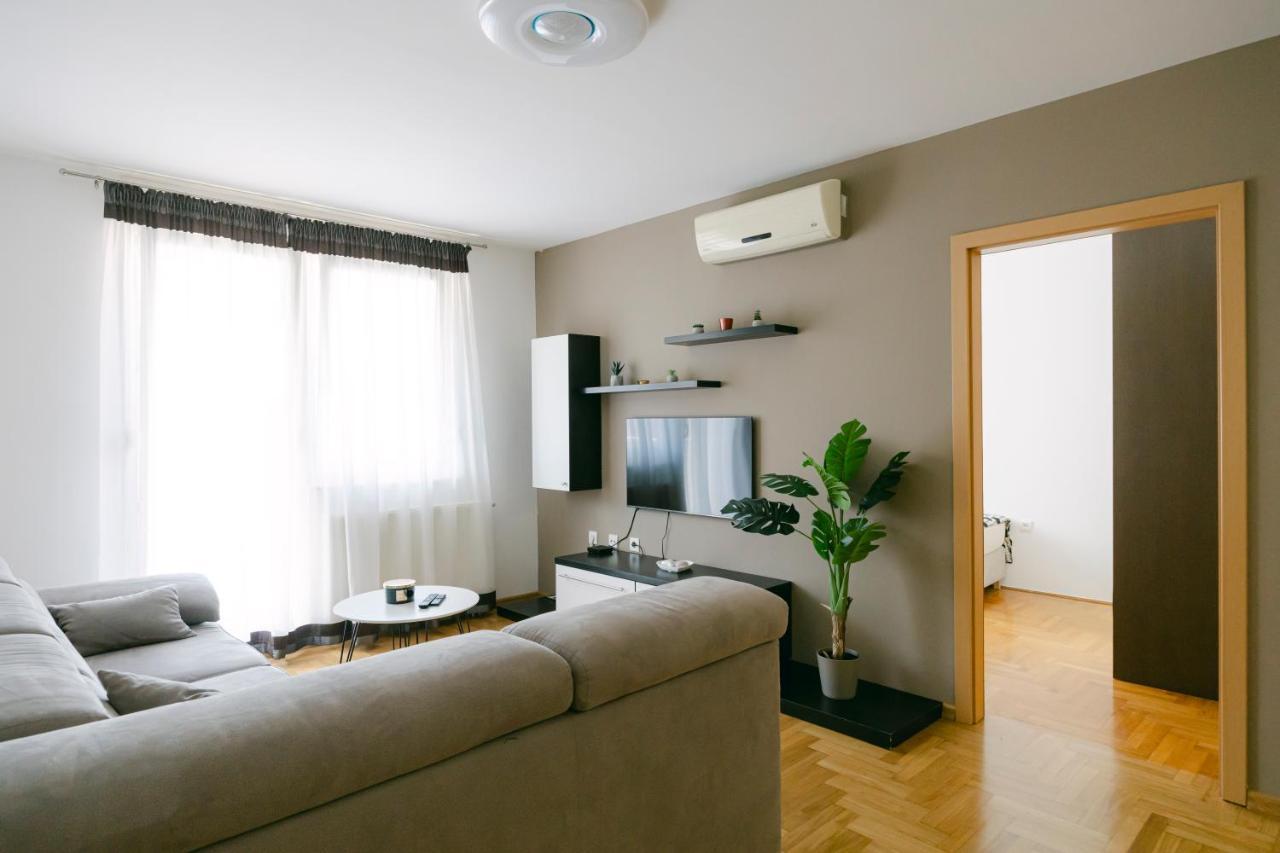 Ladenta Apartman*** Загреб Экстерьер фото