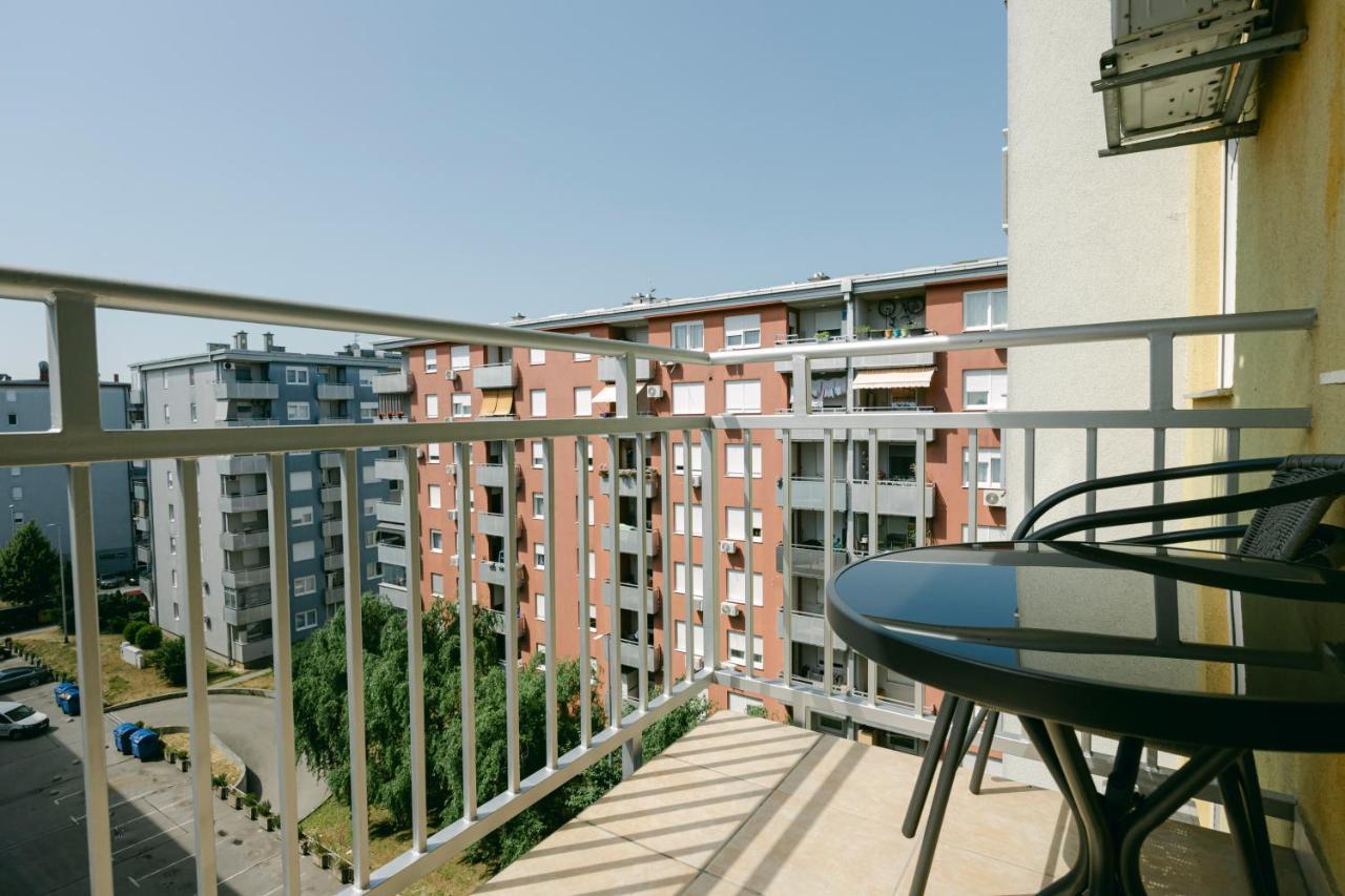 Ladenta Apartman*** Загреб Экстерьер фото